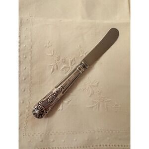 Vintage Viners of Sheffield Stainless Butter Knife England Shell‎ Floral Handle